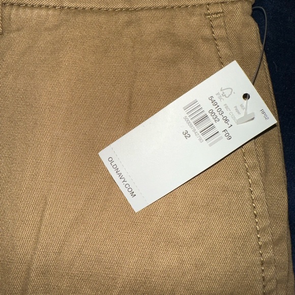 NWT Men’s Old Navy khaki shorts size 32 slim - Picture 5 of 5